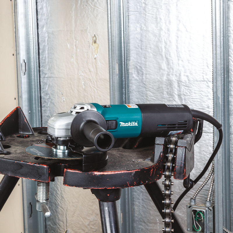 Makita (9566CV) Amoladora angular/de corte SJS™ de 6"