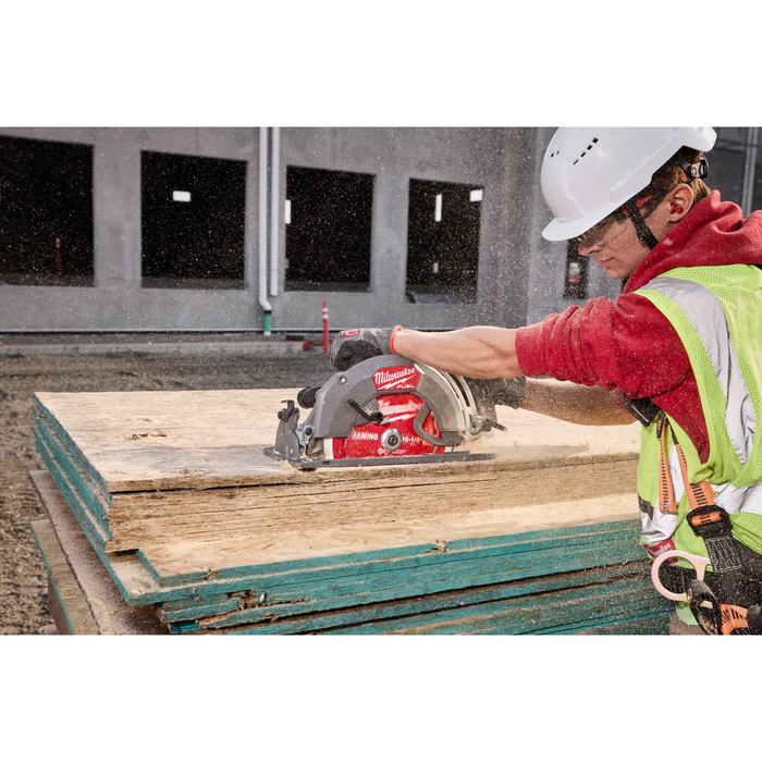Milwaukee (3026-21HD) M18 FUEL™ 10-1/4" Rear Handle Circular Saw Kit