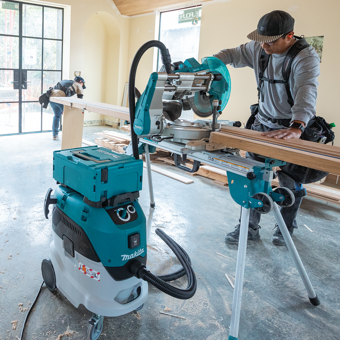 Makita (VC4210L-R) 11 Gallon Wet/Dry HEPA Filter Dust Extractor/Vacuum, AWS® Capable (Factory Reconditioned)