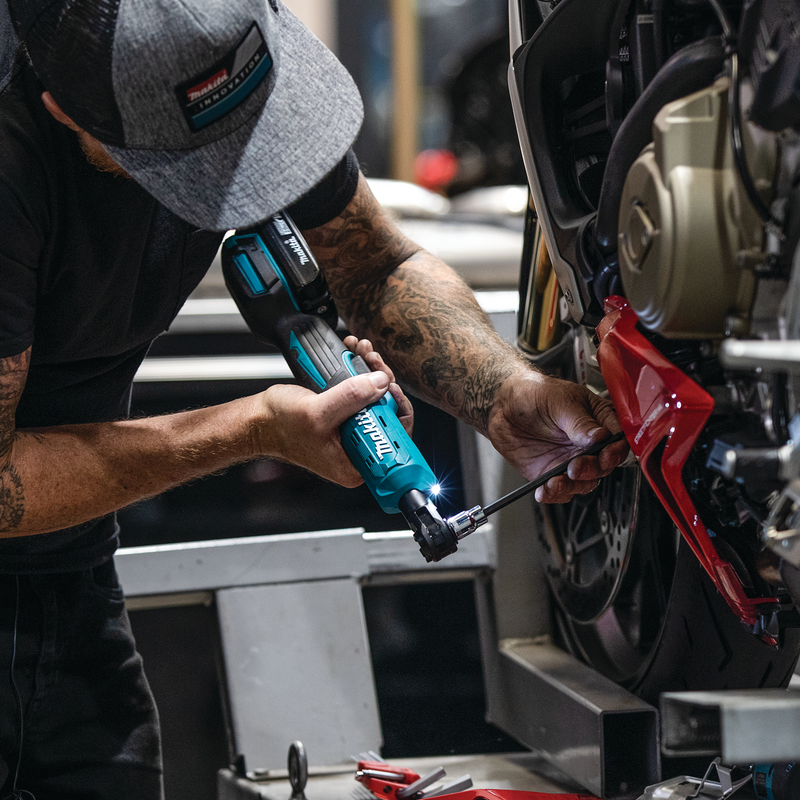 Makita (XRW01SR1) LXT® 3/8" / 1/4" Cuadrado. Kit de trinquete de accionamiento 