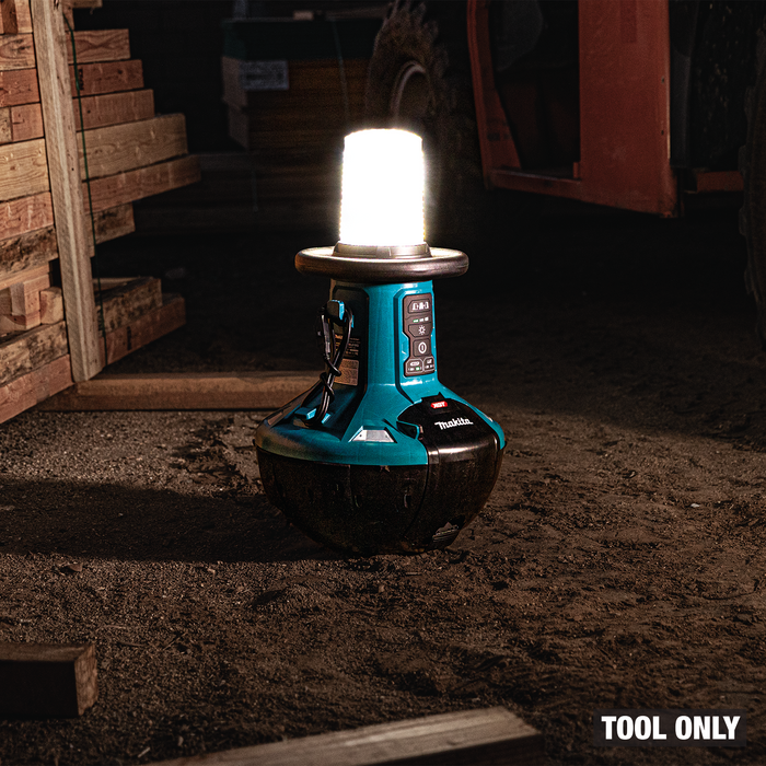 Makita (ML010G) 40V max XGT® / 18V LXT® Upright L.E.D. Area Light (Light Only)