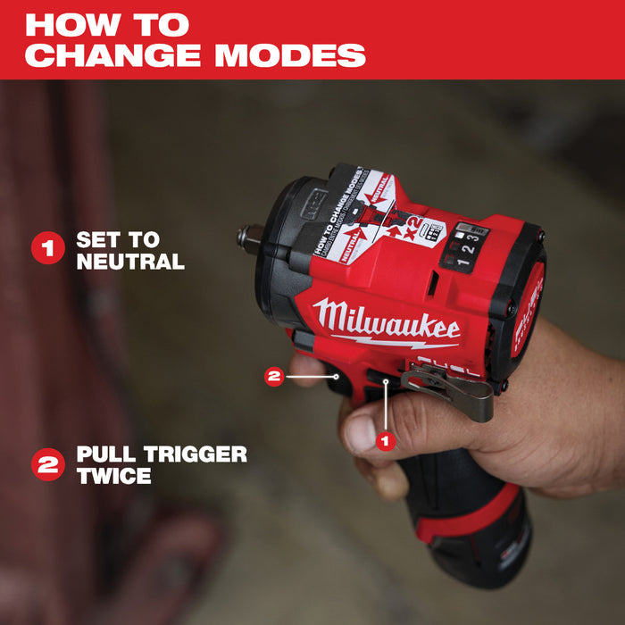 Milwaukee (2562-21) M12 FUEL™ Stubby 3/8" Impact Wrench Kit