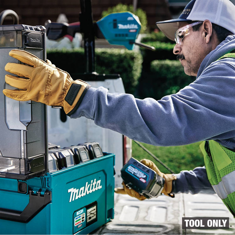 Makita (BCC01) 40V max XGT® and 18V LXT® 8 Port Charging Case