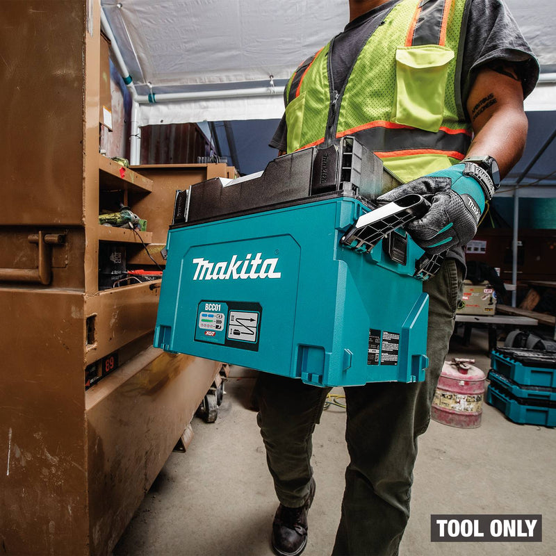 Makita (BCC01) 40V max XGT® and 18V LXT® 8 Port Charging Case