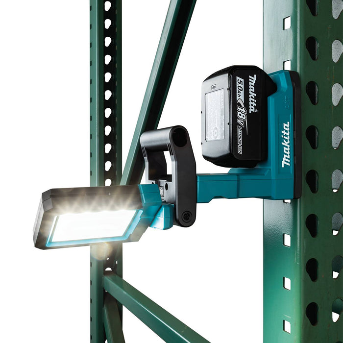 Makita (DML819) 18V LXT® Lithium-Ion L.E.D. Magnetic Work Light, Light Only