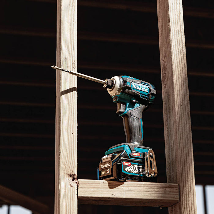 Makita (GT400M1D1-R) 40V max XGT® Brushless 4 Pc. Combo Kit, GPH01, GDT01, GSH01, ML001G, bag (2.5Ah/4.0Ah) (Factory Reconditioned)