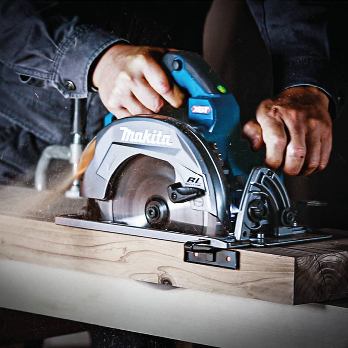 Makita (GT400M1D1-R) 40V max XGT® Brushless 4 Pc. Combo Kit, GPH01, GDT01, GSH01, ML001G, bag (2.5Ah/4.0Ah) (Factory Reconditioned)