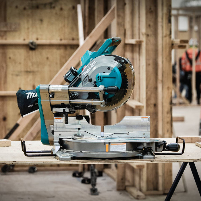 Makita (GSL03SM1-R) 40V max XGT® Brushless Cordless 10" Dual‑Bevel Sliding Compound Miter Saw Kit, AWS® Capable (4.0Ah) (Factory Reconditioned)