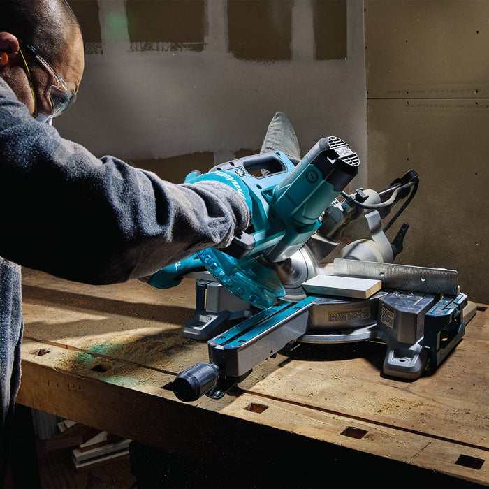 Makita (LS0816F-R) 8-1/2” Slide Compound Miter Saw, L.E.D. Light (Factory Reconditioned)