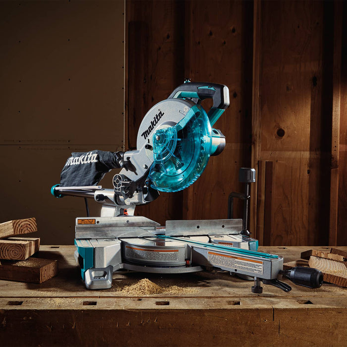Makita (LS0816F-R) 8-1/2” Slide Compound Miter Saw, L.E.D. Light (Factory Reconditioned)
