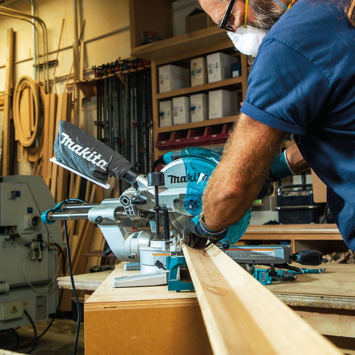Makita (LS1110F-R) 10” Slide Compound Miter Saw (Factory Reconditioned)