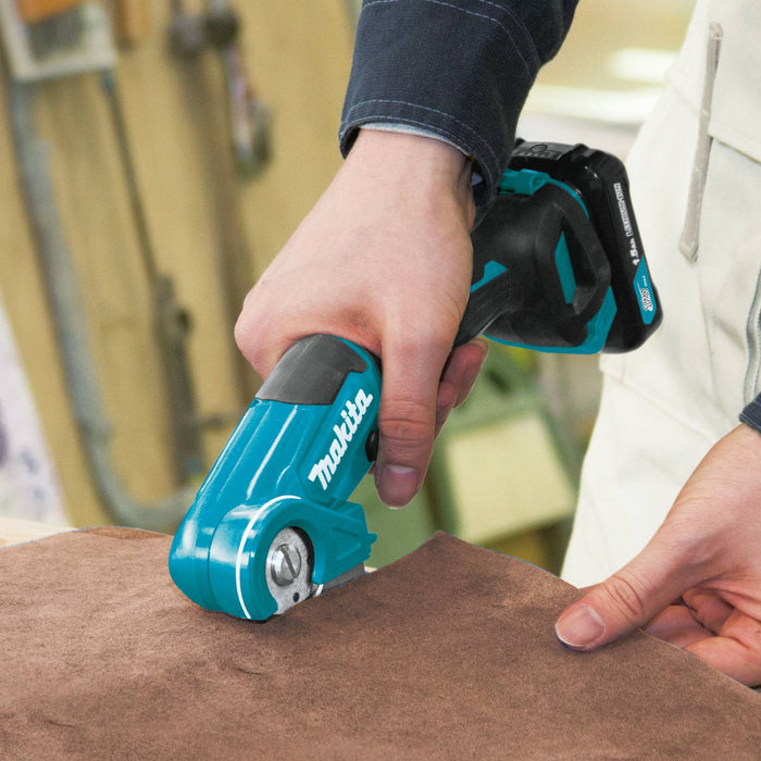 Makita (PC01R3-R) 12V max CXT®  Multi-Cutter Kit, bag, with one battery (2.0Ah) (Factory Reconditioned)