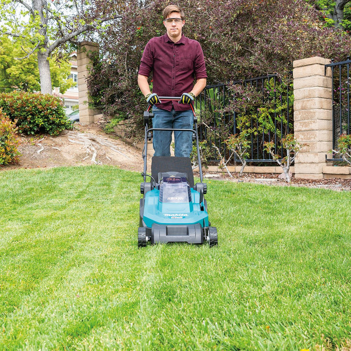 Makita (XML05PT-R) 36V (18V X2) LXT® 17" Residential Lawn Mower Kit, dual port charger (5.0Ah) (Factory Reconditioned)