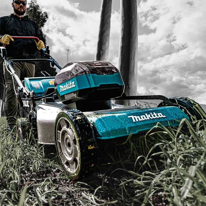 Makita GML01SM Action Shot 1