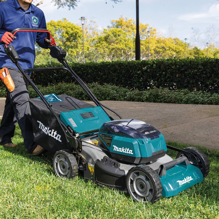 Makita XML07PT1 Feature Shot (durability)