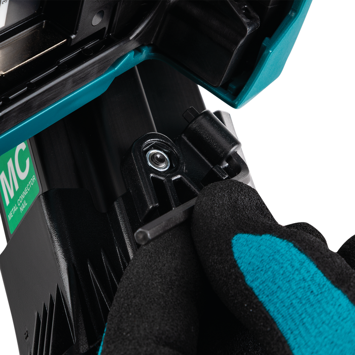 Makita (XNB09Z) 18V LXT Positive Placement Nailer