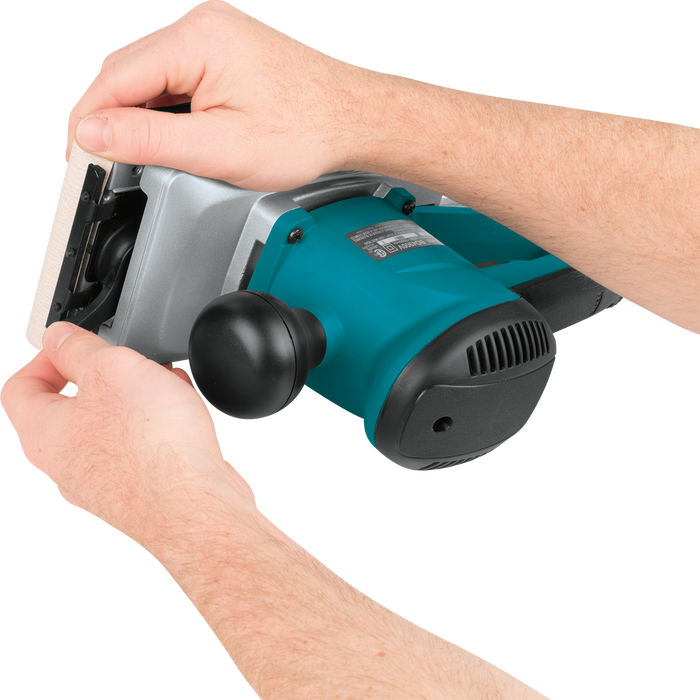 Makita (BO4900V-R-1) 1/2 Sheet Finishing Sander, 2.9 AMP, 4,000-10,000 OPM, var. spd. (Factory Reconditioned)