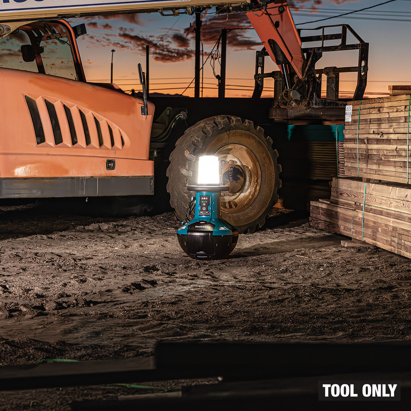 Makita (ML010G) 40V max XGT® / 18V LXT® Upright L.E.D. Area Light (Light Only)