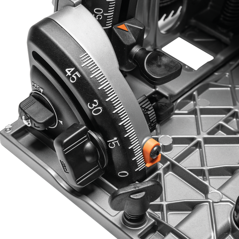 Makita (GPS01Z) 40V max XGT® Brushless 6-1/2" Plunge Circular Saw, AWS® Capable (Tool only)