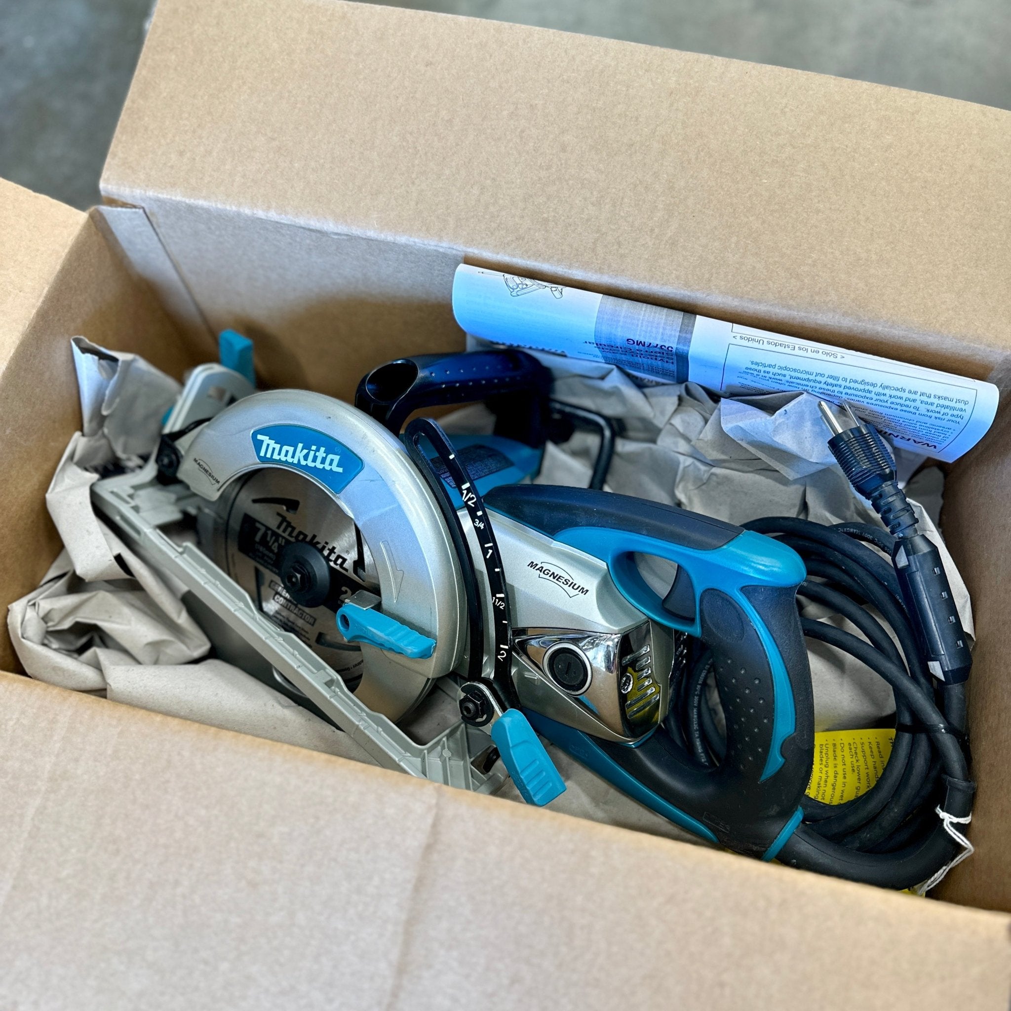 Makita (5377MG - R) 7 - 1/4