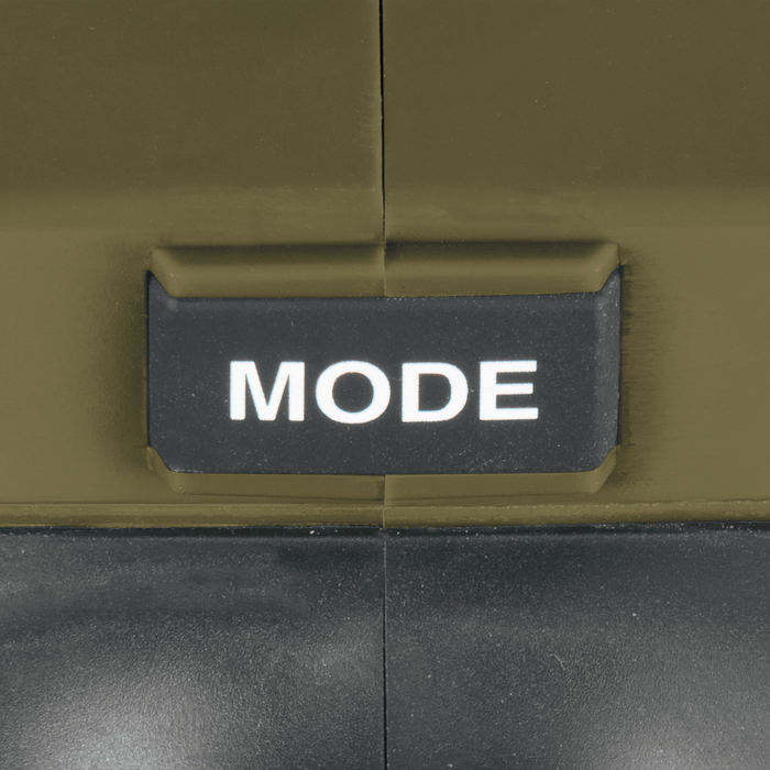 Makita (ADML812) Outdoor Adventure® 18V LXT® L.E.D. Flashlight/Spotlight (Light Only) - Pacific Power Tools