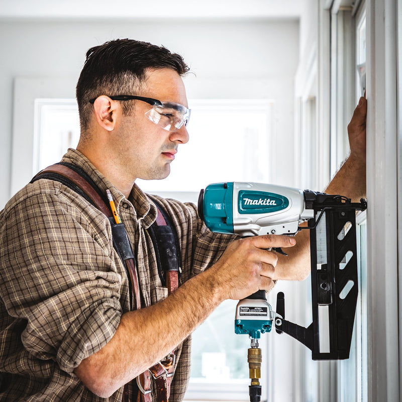 Makita (AF601) 2 - 1/2" Straight Finish Nailer - Pacific Power Tools