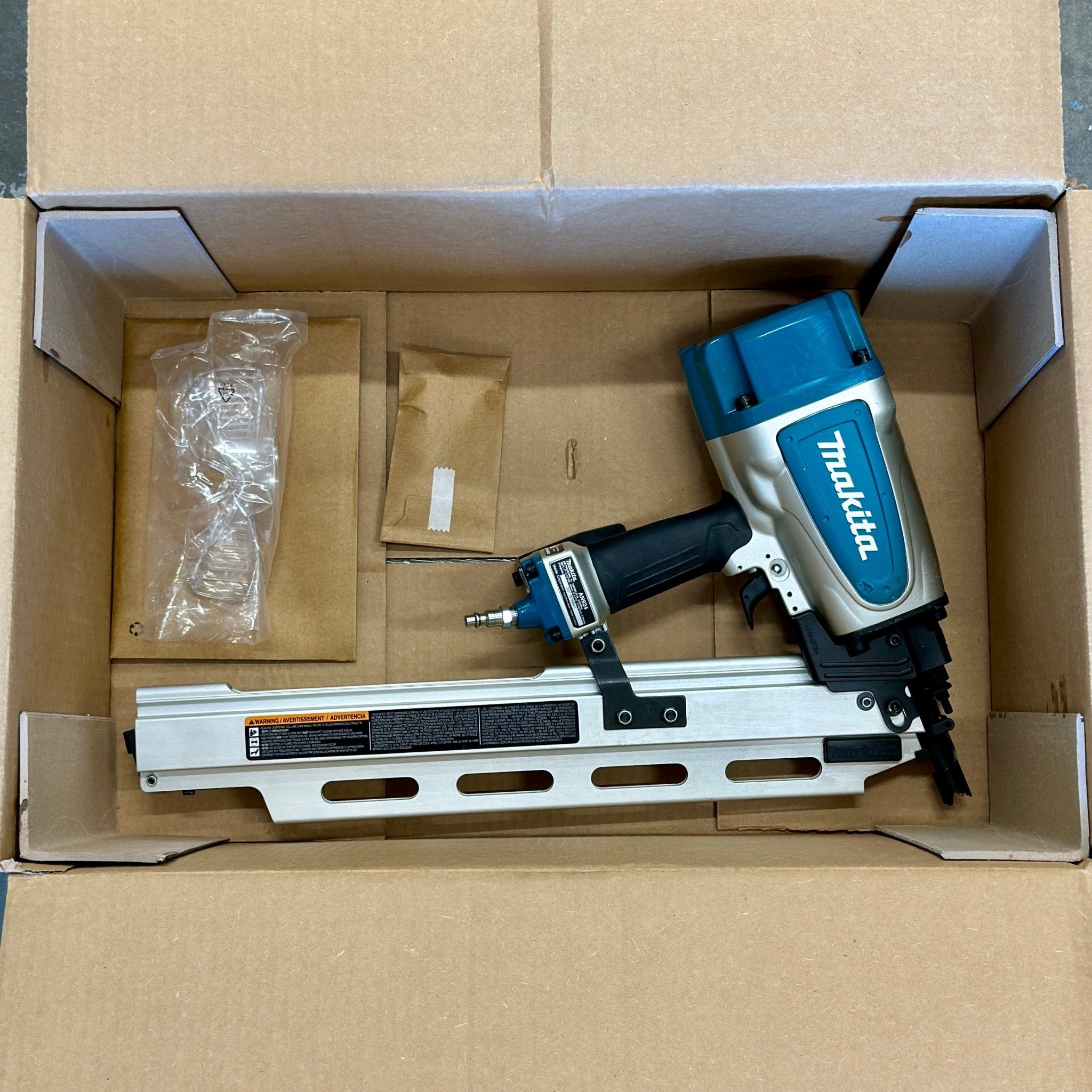 Makita (AN924 - R) 21º Full Round Head 3 - 1/2