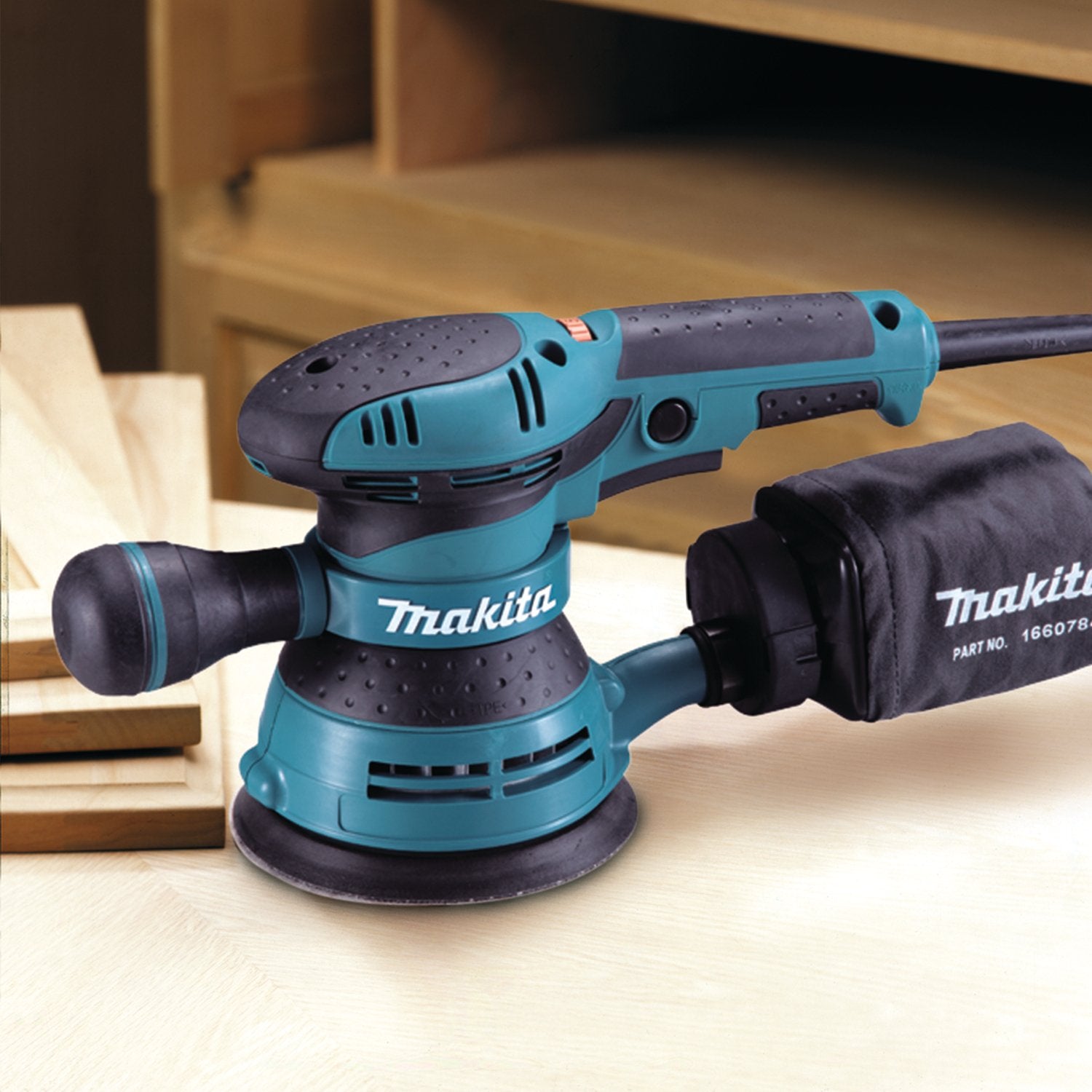 Makita (BO5041 - R) 5” Random Orbit Sander (Factory Reconditioned) - Pacific Power Tools