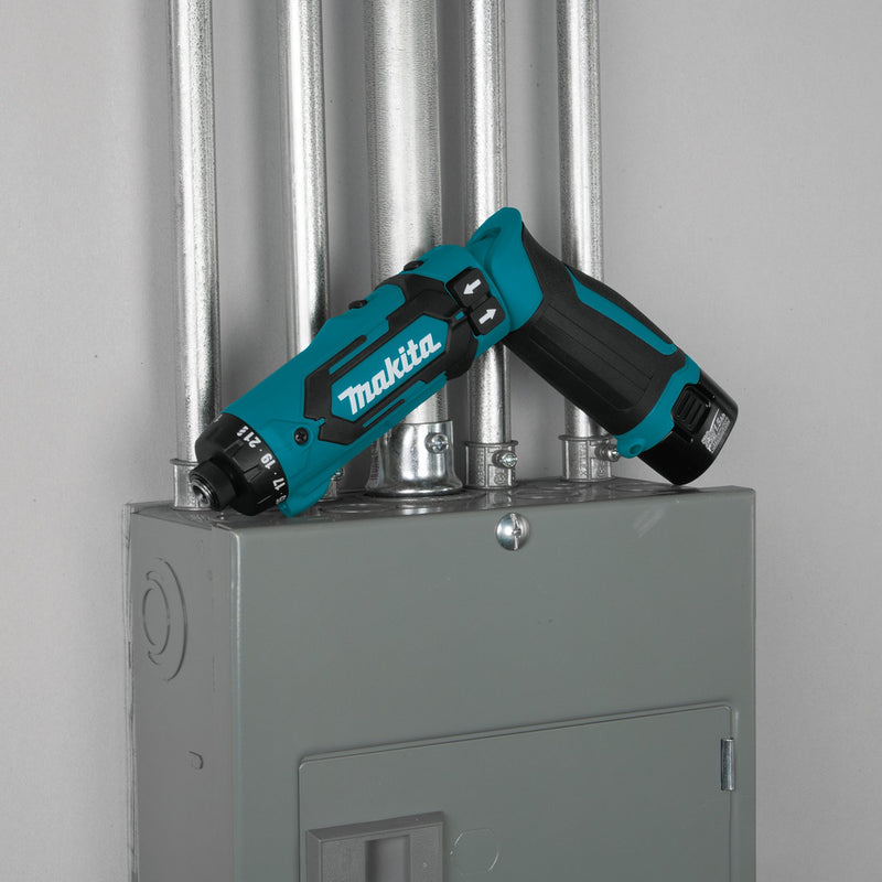 Makita (DF012DSE) 7.2V Lithium‑Ion 1/4" Hex Driver‑Drill Kit with Auto‑Stop Clutch - Pacific Power Tools