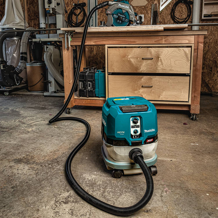 Makita (GCV02PMU) 40V max XGT® Brushless 2.1 Gallon HEPA Filter Dry Dust Extractor Kit (4.0Ah) - Pacific Power Tools