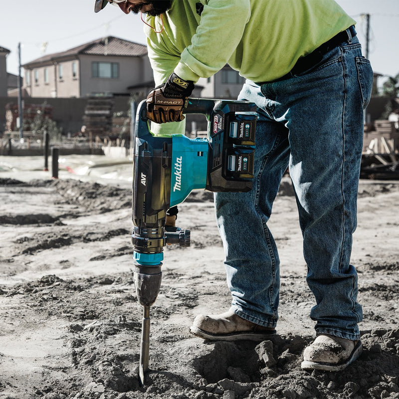 Makita (GMH02PM) 80V max (40V max X2) XGT® Brushless 28 lb. AVT® Demolition Hammer Kit - Pacific Power Tools