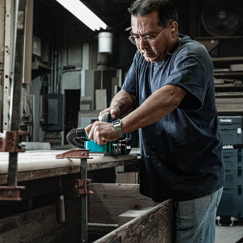 Makita (GPK01M1) 40V max XGT® Brushless 3 - 1/4" Planer Kit, AWS® Capable (4.0Ah) - Pacific Power Tools