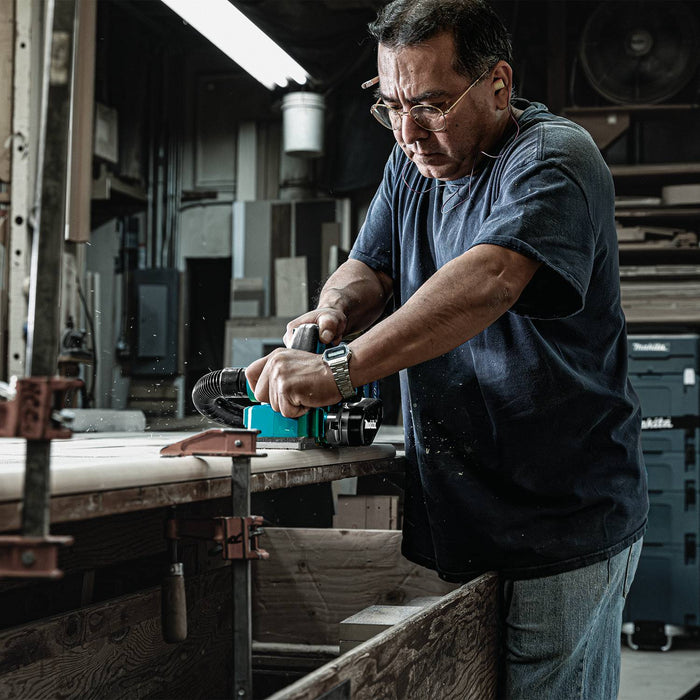 Makita (GPK01M1) 40V max XGT® Brushless 3 - 1/4" Planer Kit, AWS® Capable (4.0Ah) - Pacific Power Tools