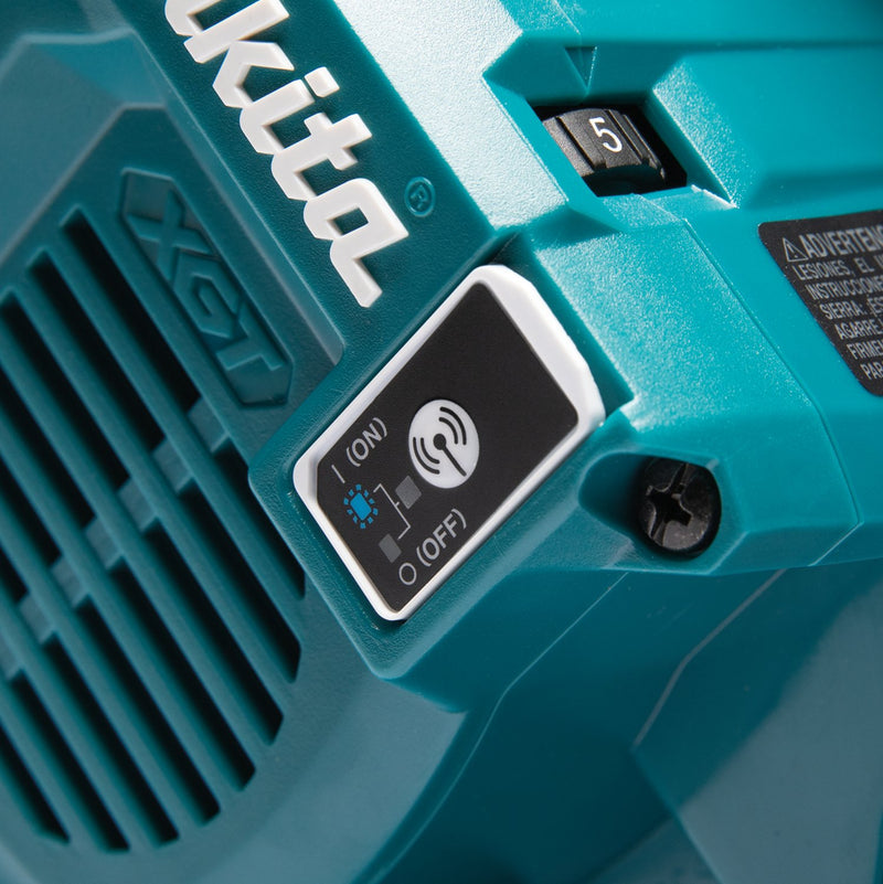 Makita (GPS01Z) 40V max XGT® Brushless 6 - 1/2" Plunge Circular Saw, AWS® Capable (Tool only) - Pacific Power Tools