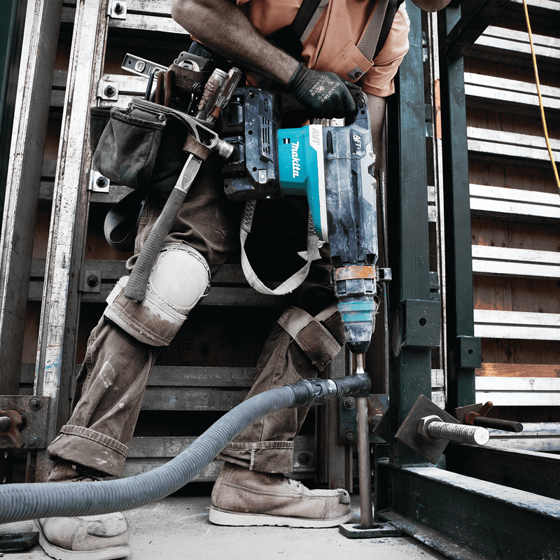 Makita (GRH06PM) 80V max (40V max X2) XGT® Brushless 2" SDS‑MAX AVT® Rotary Hammer Kit, AFT®, AWS® Capable (4.0Ah) - Pacific Power Tools