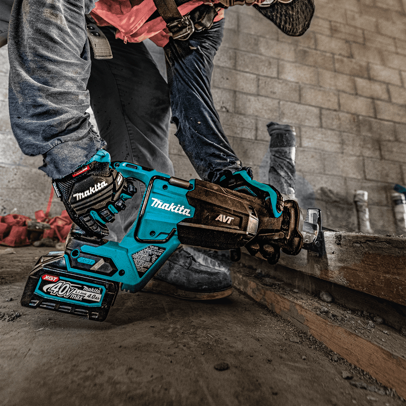 Makita (GRJ02M1) 40V max XGT® Brushless AVT® Orbital Reciprocating Saw Kit, with one battery (4.0Ah) - Pacific Power Tools