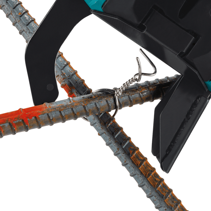 Makita (GRT01D) 40V max XGT® Brushless 16 Gauge Rebar Tying Tool Kit, with bag (2.5 Ah) - Pacific Power Tools