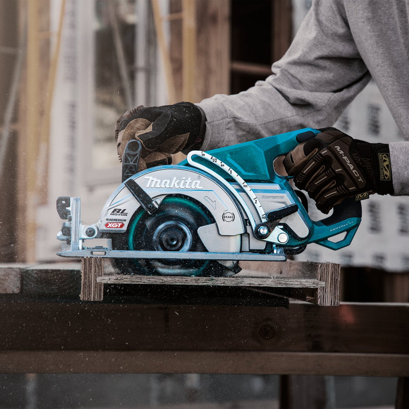 Makita (GSR01M1) 40V max XGT® Brushless Rear Handle 7 - 1/4” Circular Saw Kit (4.0Ah) - Pacific Power Tools