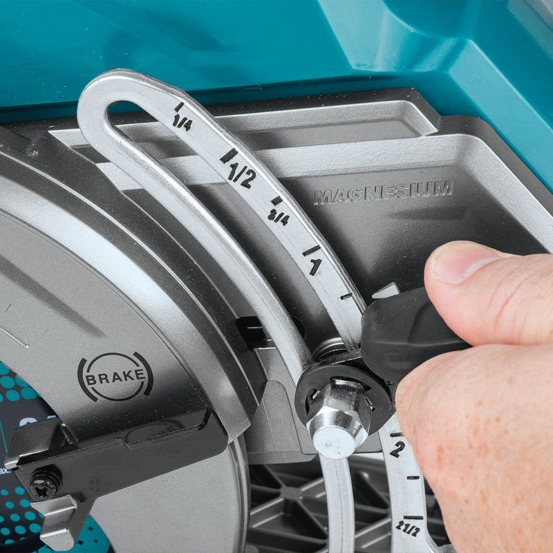 Makita (GSR01M1) 40V max XGT® Brushless Rear Handle 7 - 1/4” Circular Saw Kit (4.0Ah) - Pacific Power Tools