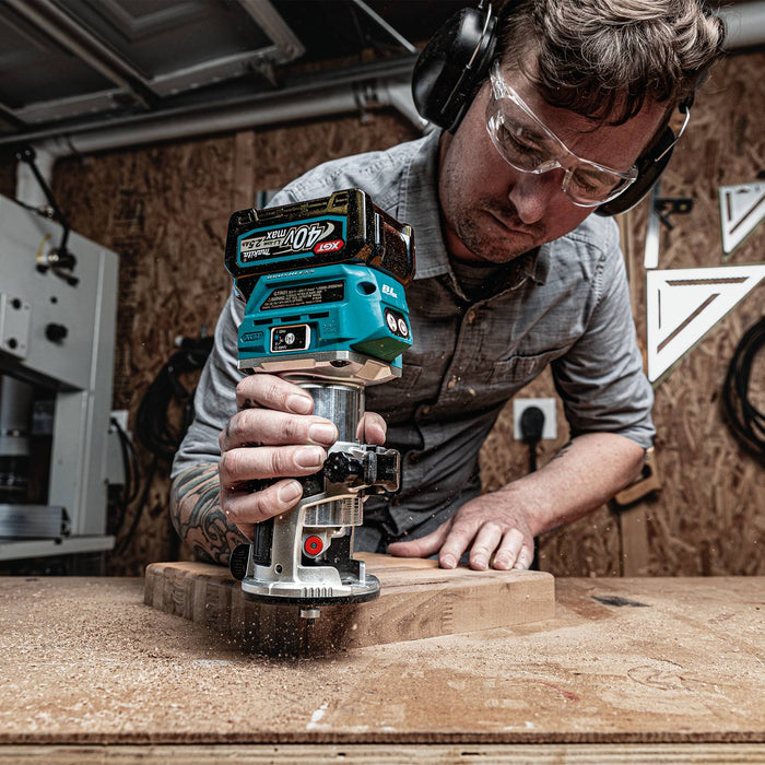 Makita (GTR01D1) 40V max XGT® Brushless Compact Router Kit (2.5Ah) - Pacific Power Tools