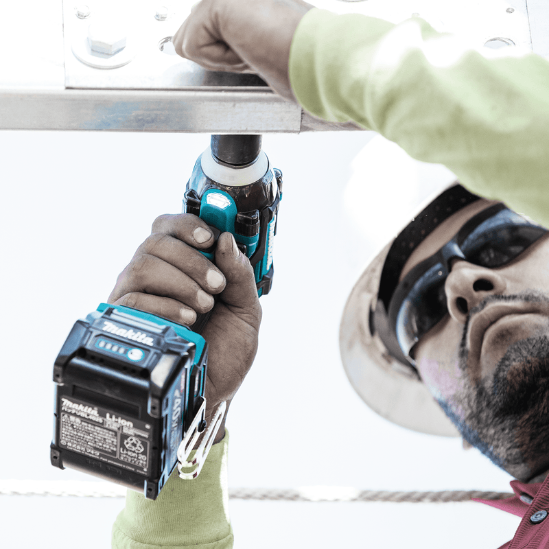 Makita (GWT05D) 40V max XGT® Brushless 4‑Speed 1/2" Sq. Drive Impact Wrench Kit w/ Detent Anvil (2.5Ah) - Pacific Power Tools