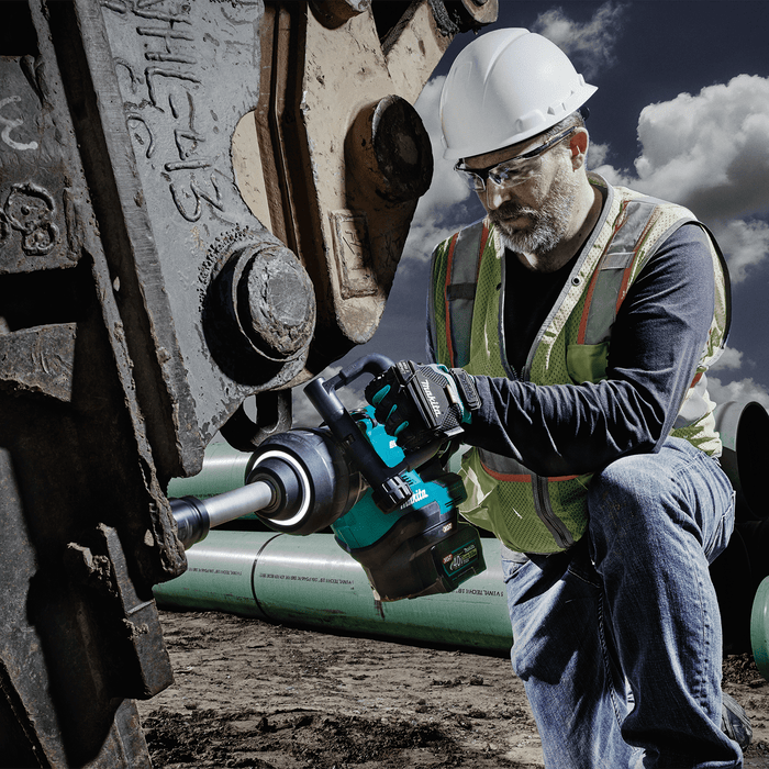 Makita (GWT10T) 40V max XGT® Brushless 4‑Sp. High‑Torque 1" Sq. Drive D‑Handle Extended Anvil Impact Wrench kit w/ Friction Ring (5.0Ah) - Pacific Power Tools