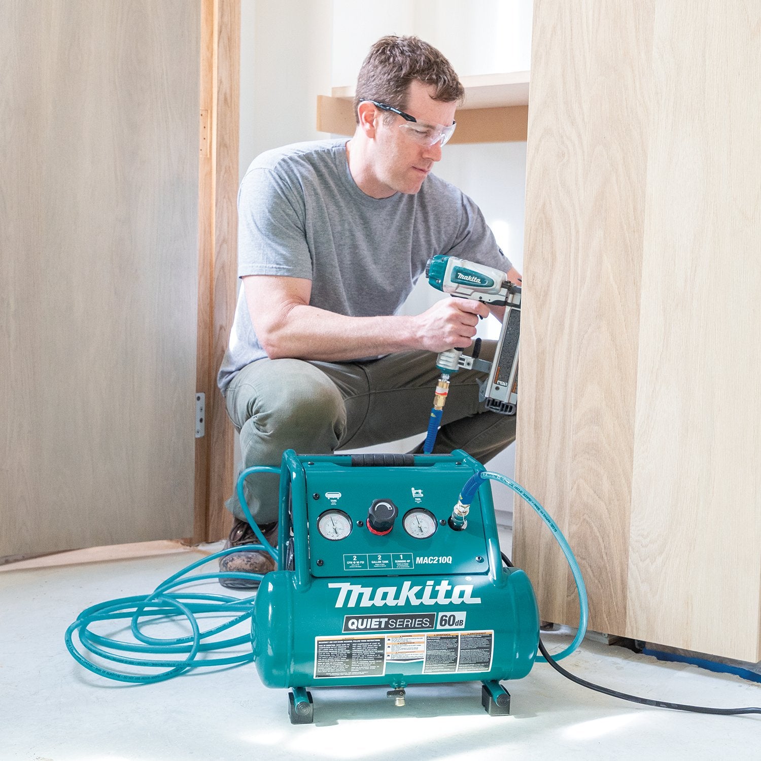 Makita (MAC210Q - R) Quiet Series 1 HP, 2 Gallon, Oil - Free, Electric Air Compressor (Factory Reconditioned) - Pacific Power Tools