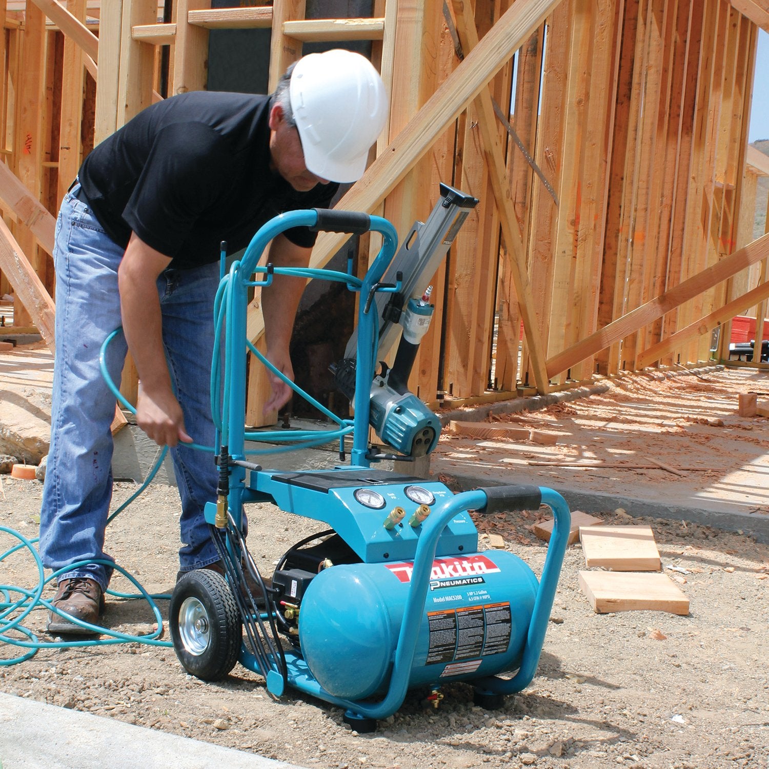 Makita (MAC5200) 3.0 HP* Big Bore™ Air Compressor (Factory Reconditioned) - Pacific Power Tools