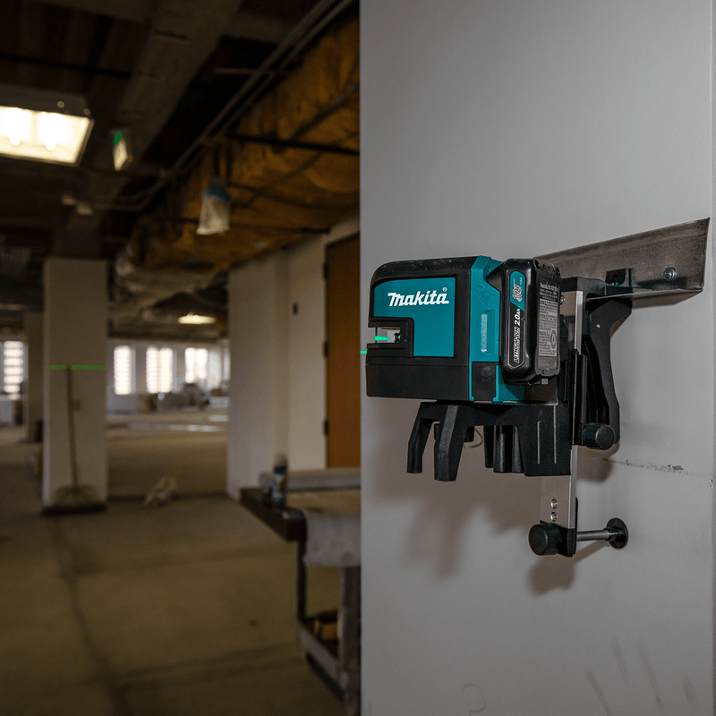 Makita (SK106GDZ) 12V max CXT® Lithium‑Ion Self‑Leveling Cross‑Line/4‑Point Green Beam Laser, Tool Only - Pacific Power Tools