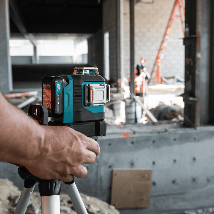 Makita (SK700GDNAJ) 12V max CXT® Self - Leveling 360° 3 - Plane Green Laser Kit (2.0Ah) - Pacific Power Tools