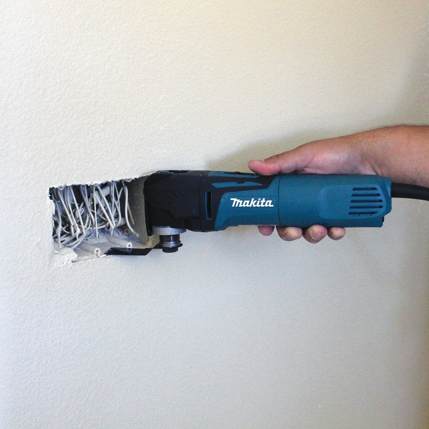 Makita (TM3010C) Oscillating Multi‑Tool (Factory Reconditioned) - Pacific Power Tools