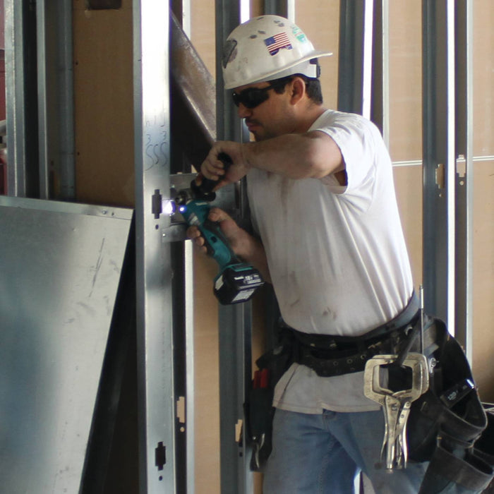 Makita (XAD01 - R) 18V LXT® Cordless 3/8" Angle Drill Kit (3.0Ah) (Factory Reconditioned) - Pacific Power Tools