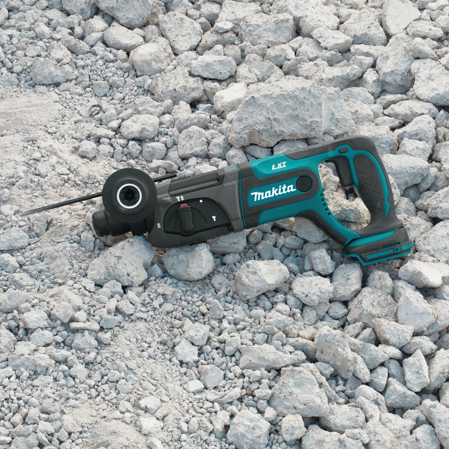 Makita (XRH04Z - R) 18V LXT® 7/8