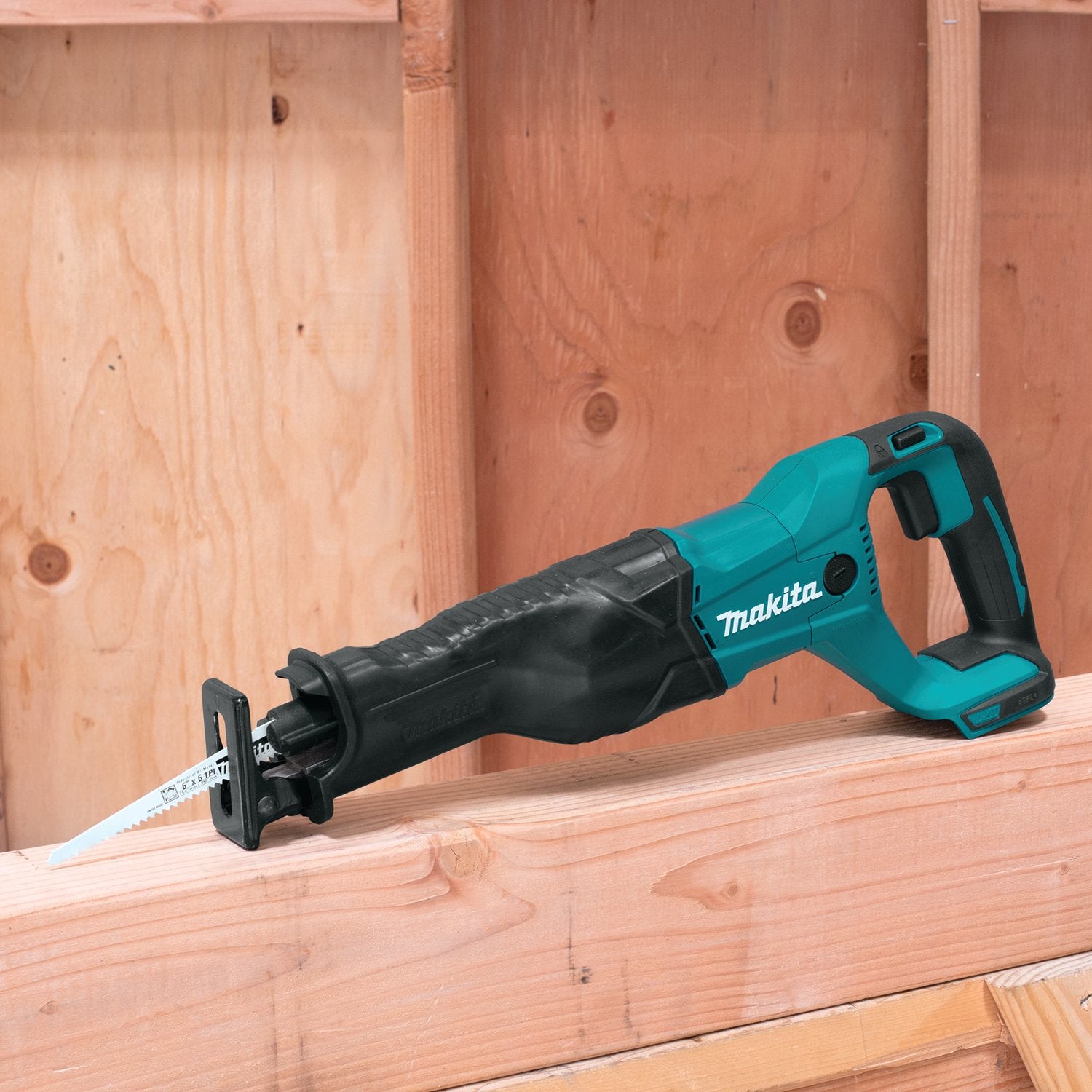 Makita (XRJ04Z) LXT® Lithium‑Ion Reciprocating Saw (Tool Only) (Factory Reconditioned) - Pacific Power Tools